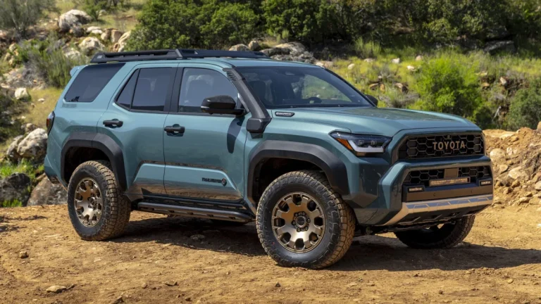 Toyota 4Runner 4 0L V6 2024