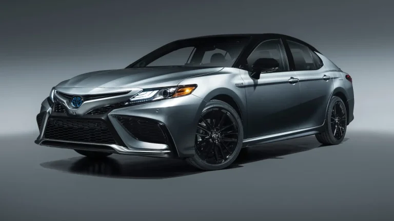 Toyota Camry 3 5L V6 2021