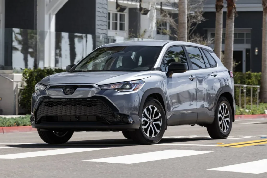 Toyota Corolla Cross 2 0L Hybrid 2025
