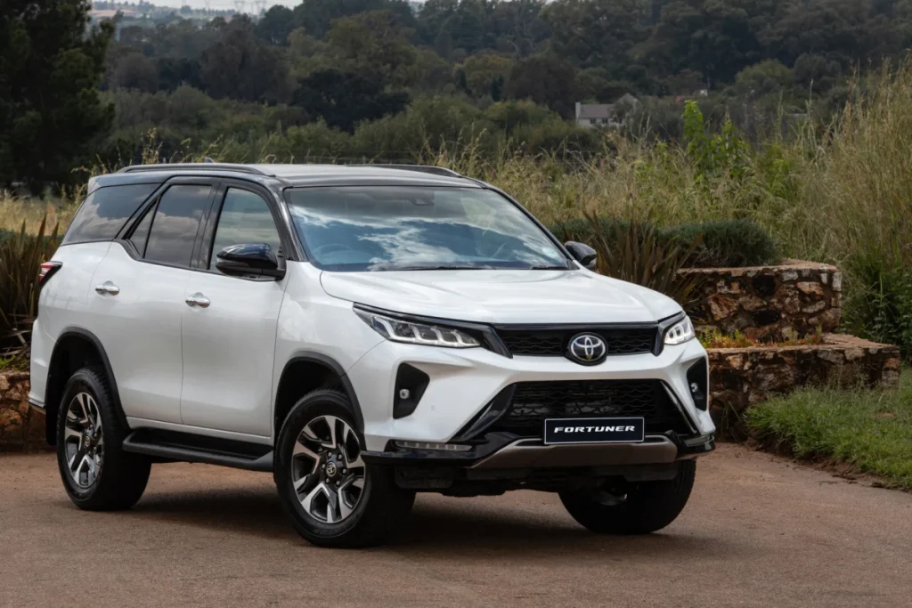 Toyota Fortuner 2 8L Turbo Diesel 2023