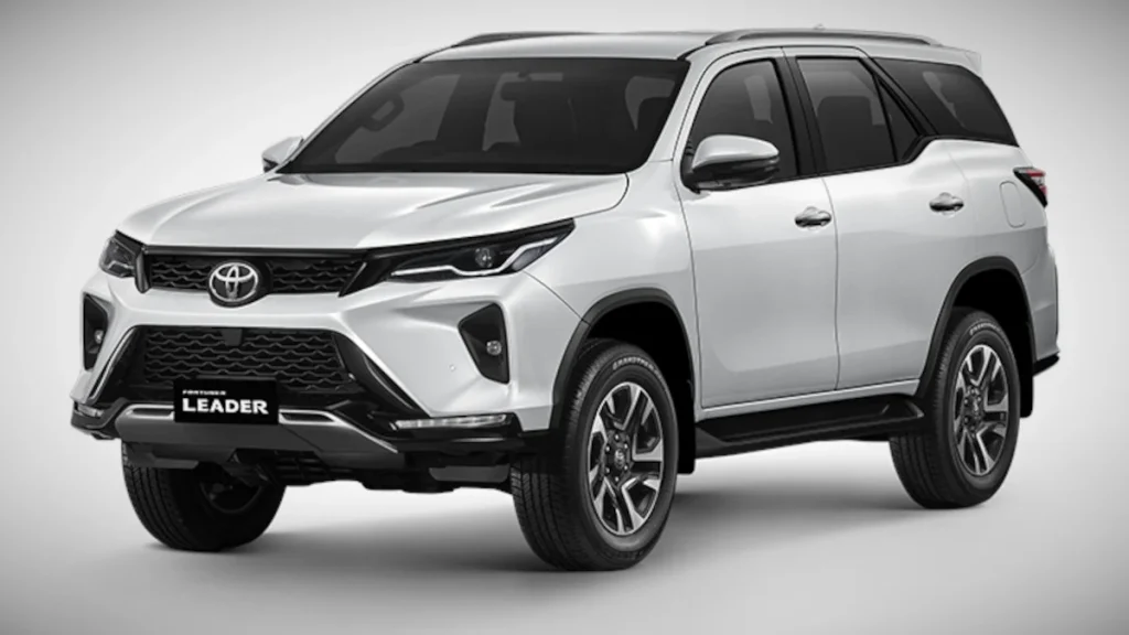 Toyota Fortuner 4 0L V6 2023