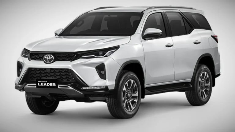 Toyota Fortuner 4 0L V6 2023