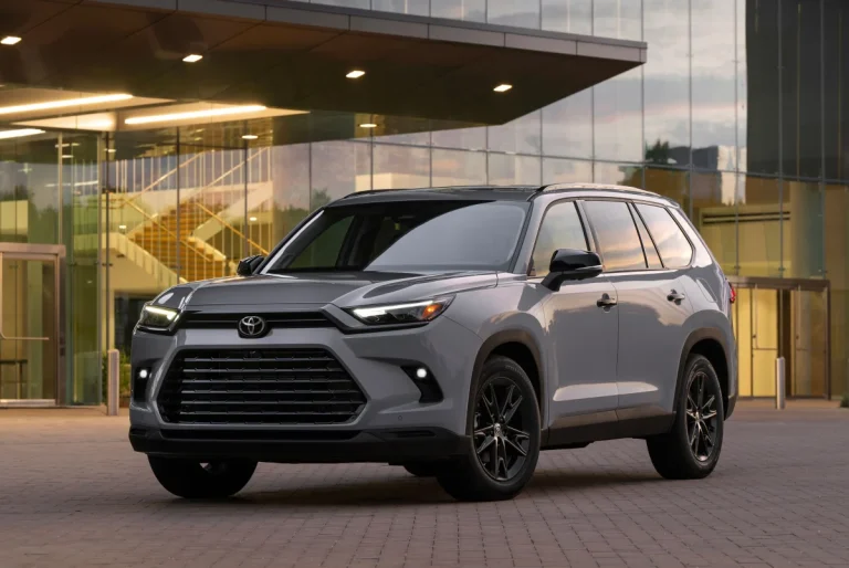 Toyota Highlander 2 4L Turbo 2025