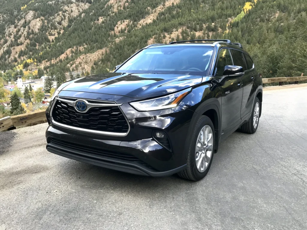 Toyota Highlander 2 5L Hybrid 2022
