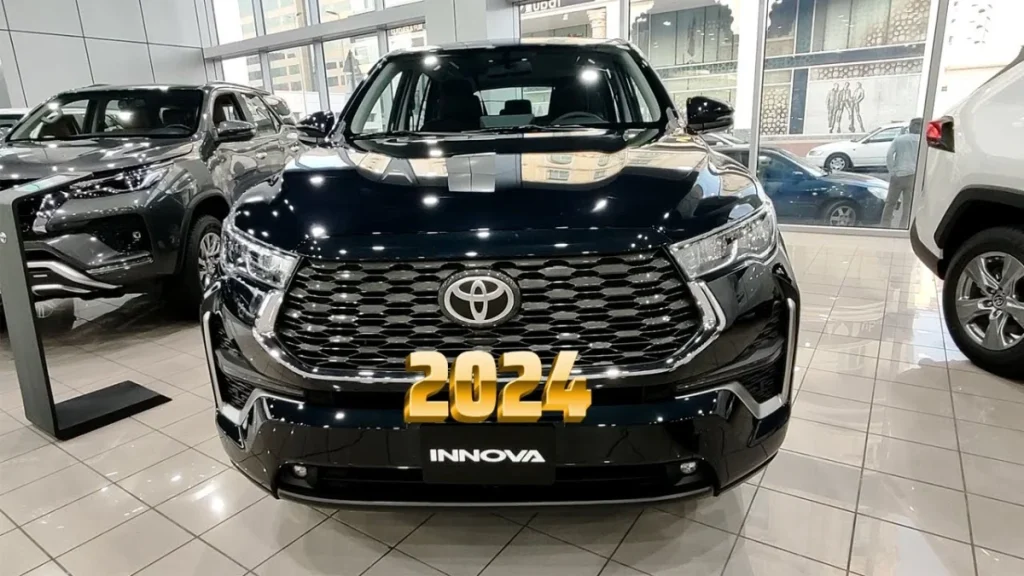 Toyota Innova 2 0L Hybrid 2024