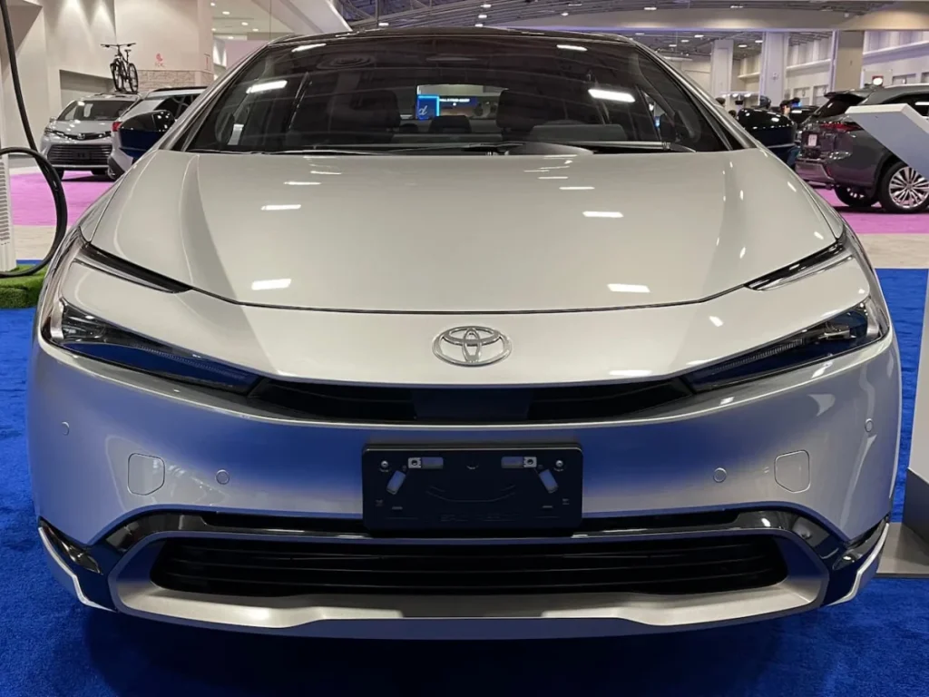 Toyota Prius 2 0L Hybrid 2024