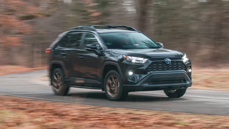 Toyota RAV4 2 5L Hybrid 2025